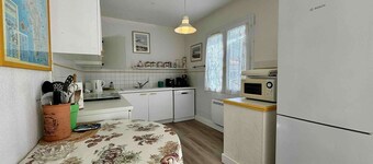 Charming Vacation Home by La Cotinière Port – 3 Bedrooms, Garden, and Beach Nearby