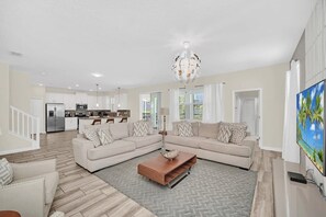 Televisión y oficina 