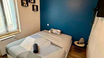 2 chambres, fer et planche à repasser, lit parapluie, Wi-Fi gratuit