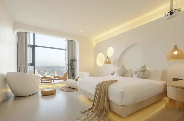Luxury Penthouse, Lake View | Individually decorated, desk, free WiFi - QianYue Hotel (Wuzhou)