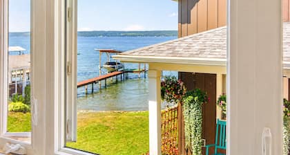 Sunsets Over the Water — Seneca Lake Guesthouse for Two, Near Geneva