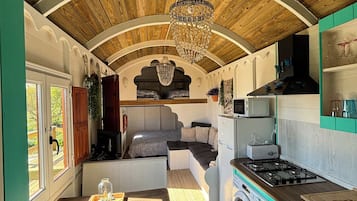 Microwave, oven, dishwasher