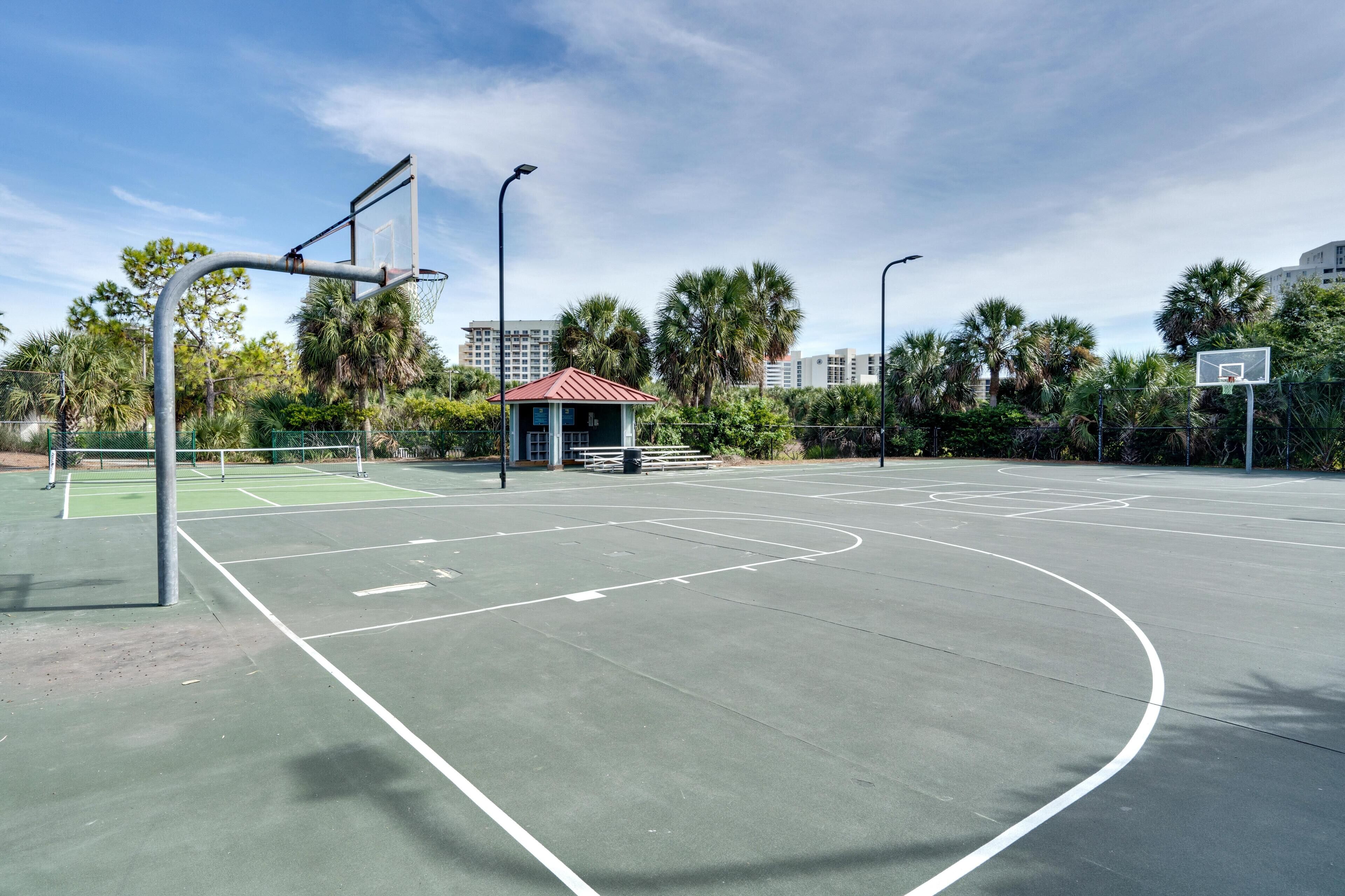 Discover Tranquility: Scenic Comfort Steps from Baytowne Wharf at Sandestin Golf and Beach Resort!