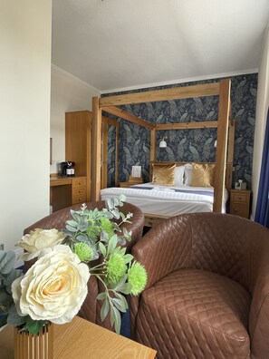 6 chambres, fer et planche à repasser, Wi-Fi gratuit, draps fournis