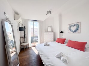 3 soverom, strykejern/-brett, reiseseng for barn og wi-fi