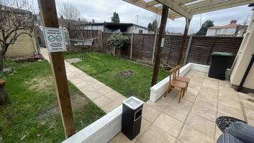 Apartment | Terrace/patio