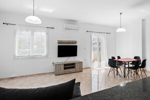 3 bedrooms - Chrisy s Apartment in Chania (Chania)