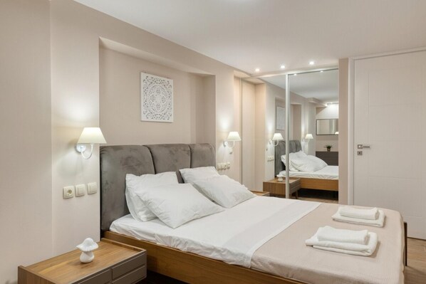 3 bedrooms, desk - Villa Hope in Chania (Chania)