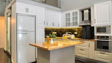 Vila | 3 quartos, escrivaninha