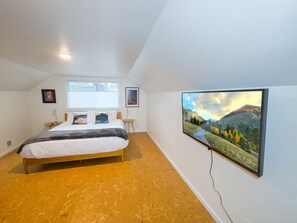 4 quartos, escrivaninha, berço de viagem, Wi-Fi