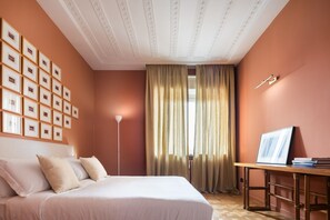 3 habitaciones, tabla de planchar con plancha y wifi gratis