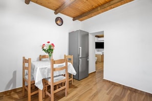 House - Maria s House With View in Kambos (Kissamos)