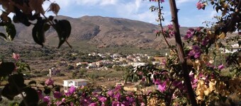 Peroulakis Traditional House