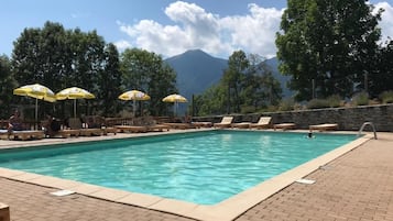Piscina stagionale all'aperto
