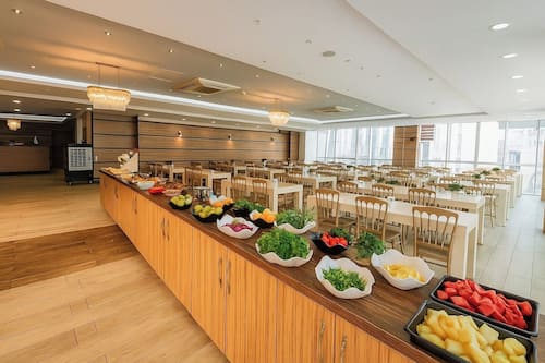 Dagelijks ontbijtbuffet inbegrepen