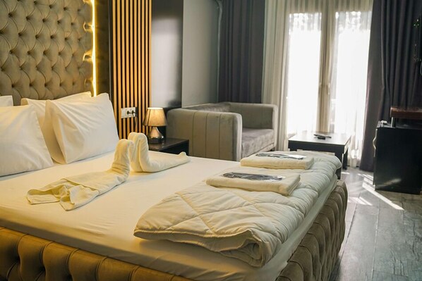 Gallery Room | Free WiFi - Omer Agah Otel (Eyup)