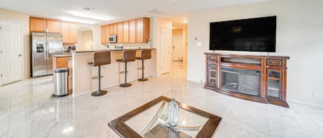 House (3 Bedrooms) | Interior