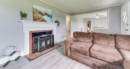 Cozy Charlotte Home w/ Fire Pit ~ 6 Mi to Uptown!