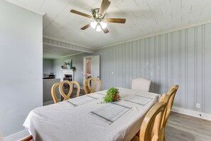單棟房屋 (3 Bedrooms) | 內部