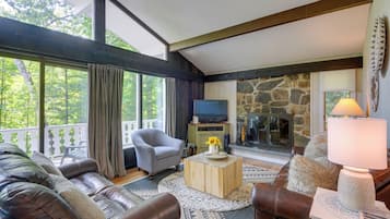 Rumah (4 Bedrooms) | Bagian depan properti