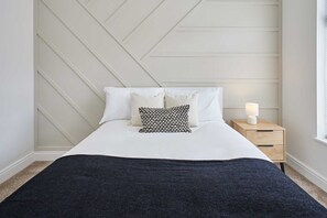 3 soverom, skrivebord, strykejern/-brett og wi-fi