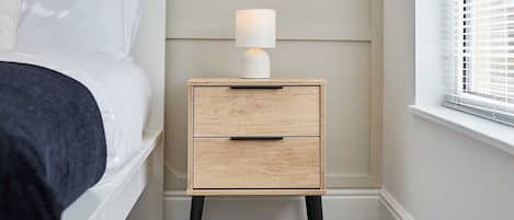 3 bedrooms, desk, iron/ironing board, WiFi