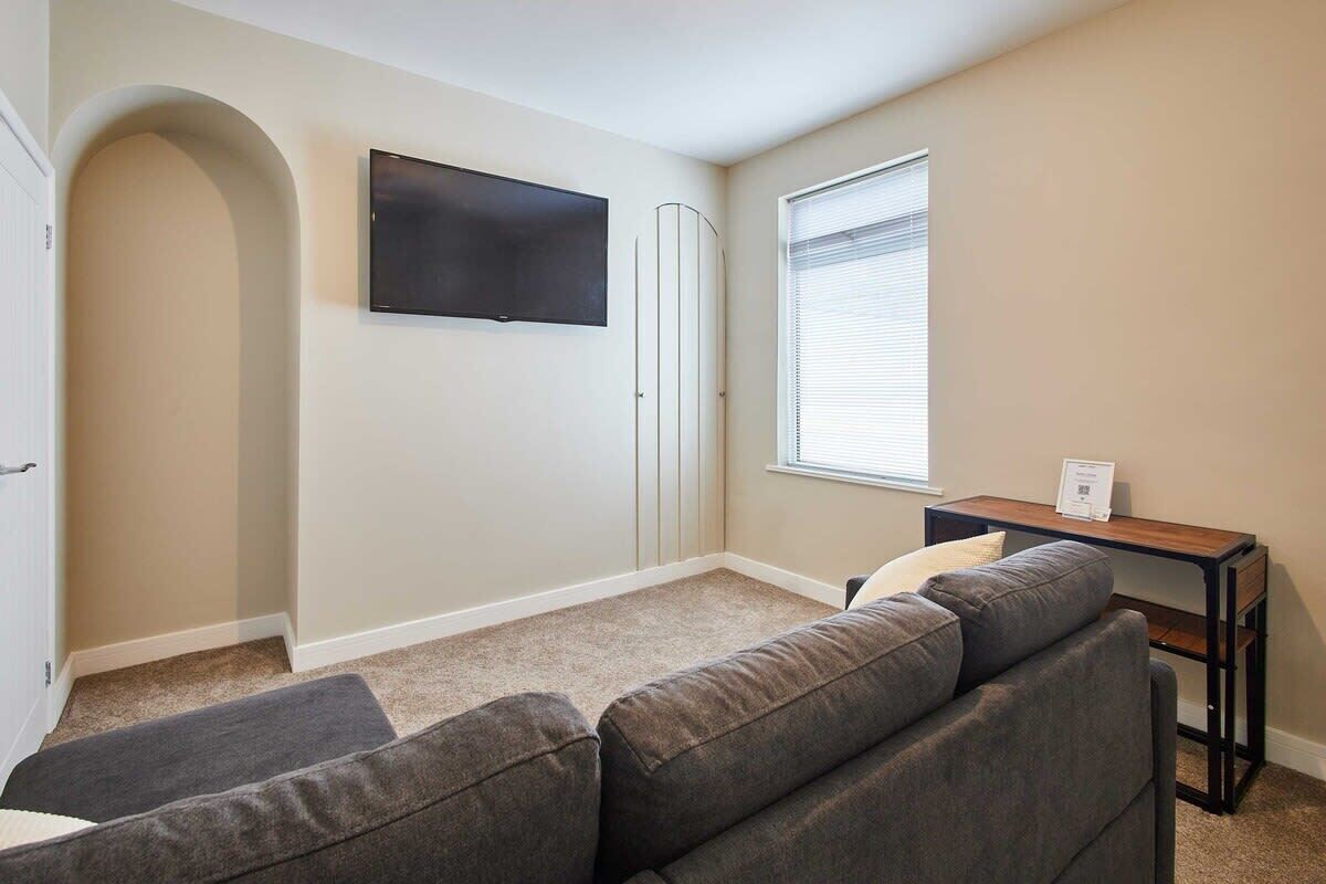 TV, offices