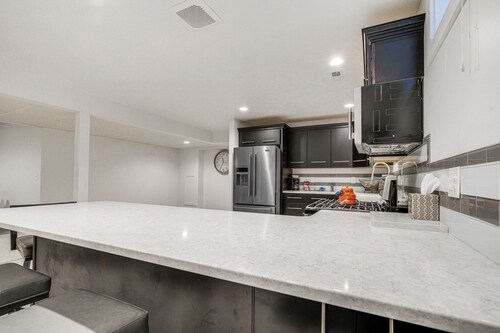 Convenient North Bend Apt: Half-mi to Notre Dame!