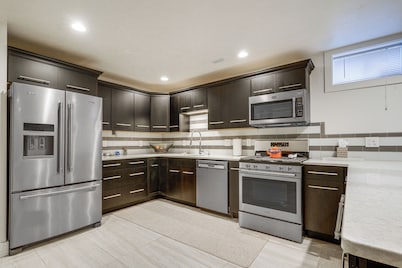 Convenient North Bend Apt: Half-mi to Notre Dame!