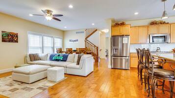 House (4 Bedrooms) | Interior