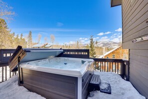 Interior - Serene Home w/ Private Hot Tub in Silverthorne (Silverthorne)