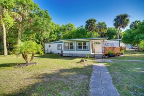 Cottage (2 Bedrooms) | Interior