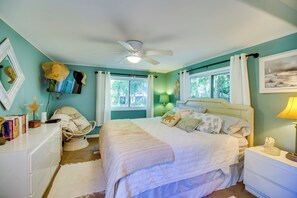 Cottage (2 Bedrooms) | Interior - Cozy Fort Pierce Cottage on Farm Animal Rescue! (Fort Pierce)