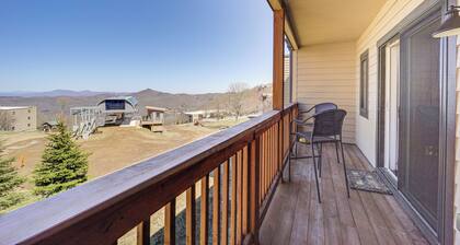 Balcony + Views: Sugar Mountain Haven!