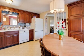 Cottage (3 Bedrooms) | Interior