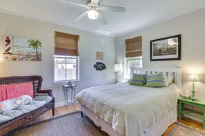 House (3 Bedrooms) | Interior - Lovely Carrabelle Home w/ Lake Views & Pool Access (Carrabelle)