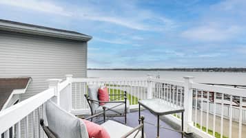 House (3 Bedrooms) | Terrace/patio