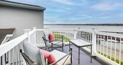 Waterfront Buckeye Lake House: Deck + Views!