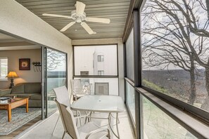 Apartment (3 Bedrooms) | Interior - Lake Ozark Condo Rental w/ View & Pool Access! (Lake Ozark)