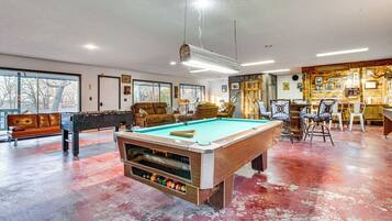 Apartment (0 Bedroom) | Interior