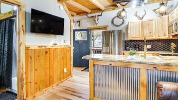 Apartment (0 Bedroom) | Interior