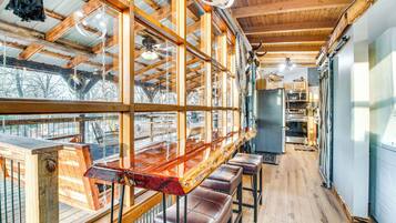 Apartment (0 Bedroom) | Interior