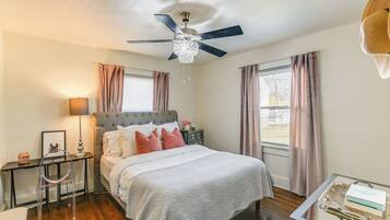 Cottage (2 Bedrooms) | Interior