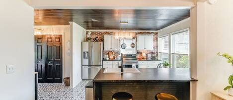 Cottage (2 Bedrooms) | Interior