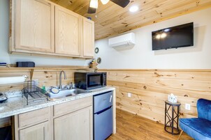 House (1 Bedroom) | Interior