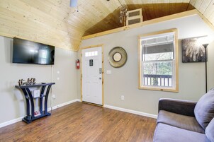 House (1 Bedroom) | Interior