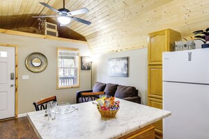 House (1 Bedroom) | Interior