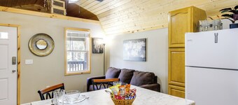 10 Mi to Nat'l Park: Smoky Mountains Getaway