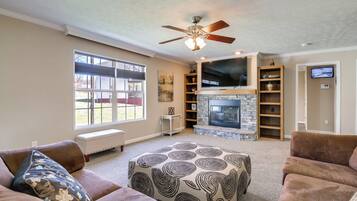 House (3 Bedrooms) | Front of property