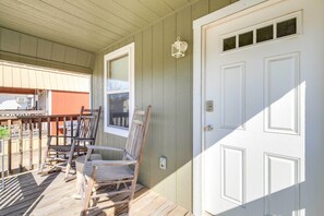 House (1 Bedroom) | Interior - Charming Cabin Near Great Smoky Mountains! (Newport)